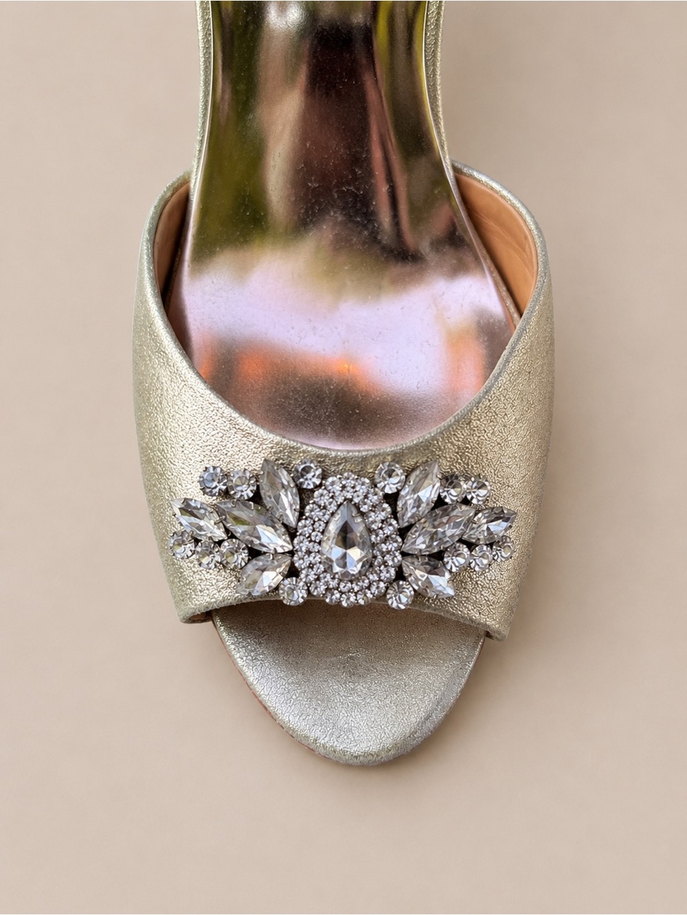 Badgley Mischka Gold Crystal Heels 9.5W - Picture 3 of 10
